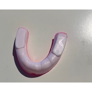 KRAVolution Zahnschutz für das Krav Maga Training weiß/pink
